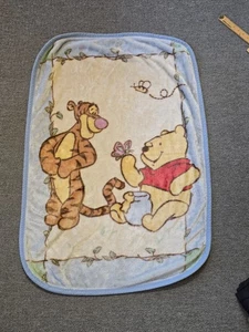 Vintage Disney Winnie Puuh und Tigger Baby Krippe Decke weich - Bild 1 von 4