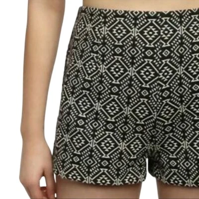 Ecote Womens black and white Aztec short shorts size 0 - Image 1 of 4