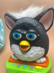 1999 Furby Alarm Clock • Working Vintage Toy Clock • Rare Collectible • Retro... - Picture 1 of 7