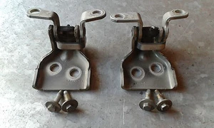 CHARNIERES PORTE AVANT DROITE MAZDA 2 (DY) 03-05 - Picture 1 of 2