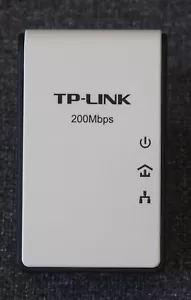 TP-Link 200Mbps Powerline Adapter TL-PA211 - Bild 1 von 2