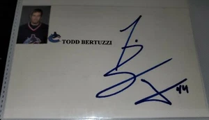 SIGNED TODD BERTUZZI 3X5 INDEX CARD DETROIT RED WINGS, VANCOUVER CANUCKS - Picture 1 of 1