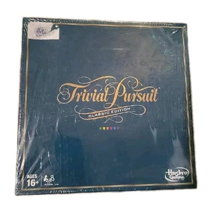 Trivial Pursuit Classic Edition Trivia Game 2016 Hasbro - Picture 1 of 2