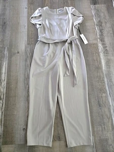 Mono para mujer Calvin Klein tulipán manga corta ¡NUEVO! Talla 12 Beige Una Pieza - Imagen 1 de 7