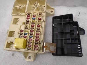 03-08 JAGUAR S-TYPE INTERIOR FUSE RELAY BOX CONNECTOR 2R8T-14AD67A6 OEM DK703113 - Picture 1 of 10