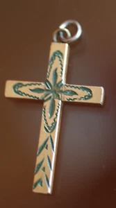 VINT :*++ STURDY 12K YELLOW GOLD-FILLED GREEN ENAMELED ETCHED CROSS PENDANT++:* - Picture 1 of 7