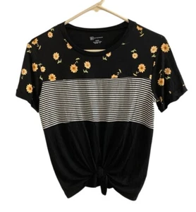No Boundaries Juniors Black Soft Floral Knotted Front Top Size S (3-5) NWT - Picture 1 of 6
