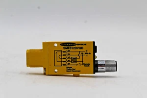 Banner SME312DVQD Photoelectric Sensor - Picture 1 of 3