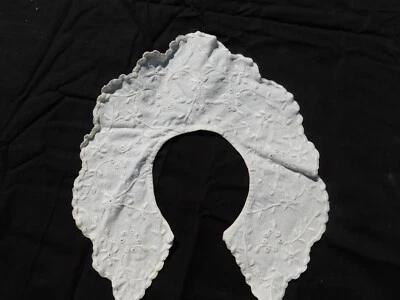Cuello de algodón bordado blanco sobre blanco pequeño vintage Foto 1 de 4