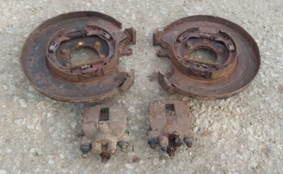 Kit de frenos de disco traseros Ford 9" pulgadas Mustang F150 Explorer frenos pinzas Foto 1 de 2