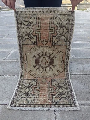 Vintage Turkish Oushak Small Rug 1.5x2.8 ft | Faded Beige & Terracotta - Image 1 of 4