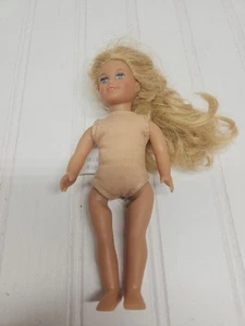 2011 American Girl Mini Doll With Blond Hair - Imagen 1 de 4