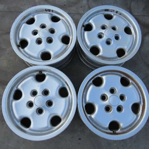 Set 4 cerchi lega 7Jx16 5X120 ET57 Land Rover Discovery 1989-1998 usati (72010) - Foto 1 di 5