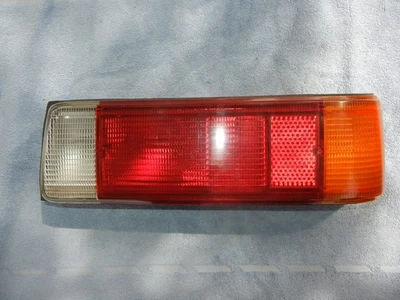 Conjunto de luz trasera derecha BMW 320i 1978 3B Foto 1 de 4