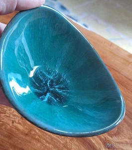 Vintage Blue Mountain Pottery Drip Glaze Bowl/Dish Mid Century - Picture 1 of 9