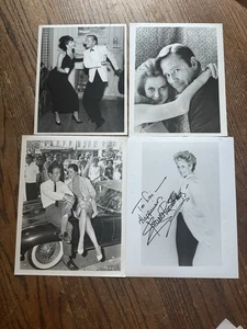 Lotto foto stregate autografe Elizabeth Montgomery firmate 77 Sunset Strip - Foto 1 di 5