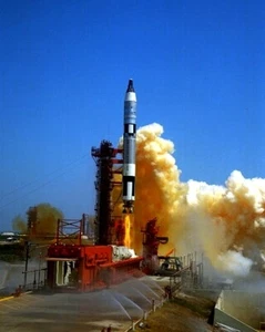 New NASA Photo: Gemini - Titan IV (4) Launch, First Space Walk Mission - 6 Sizes - Picture 1 of 7