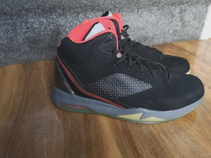 Nike Air Jordan Flight Remix Sneaker, Gr. 11 UK Black Infrared 23 Cool Grey - Bild 1 von 10