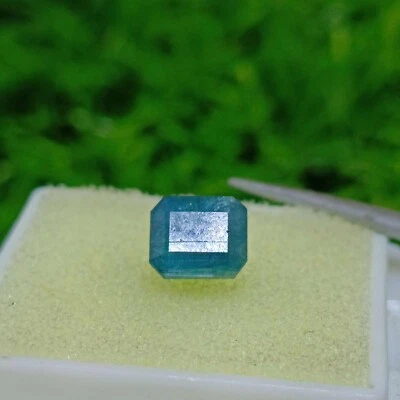 Piedra preciosa de turmalina natural color verde azulado forma cuadrada corte escalonado de 1,9 quilates Foto 1 de 4