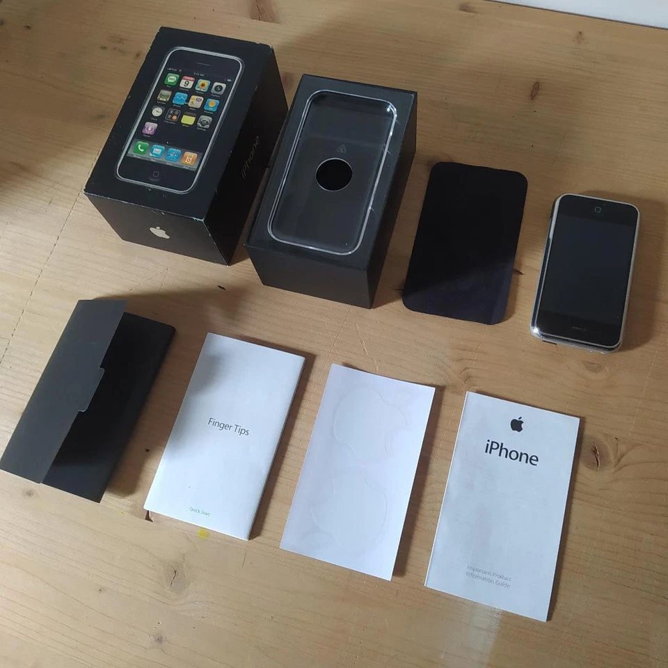 Apple iPhone 8 GB Modello A1203 - Immagine 1 di 4