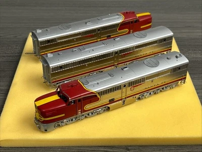 Key Model Imports HO Brass Custom Series #55 ALCO PA/B/A Set Santa Fe #51 *Used - Image 1 of 4