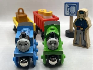 Tren ferroviario de madera Thomas & Friends Thomas Tank & Percy con vagones de carga ++ - Imagen 1 de 7