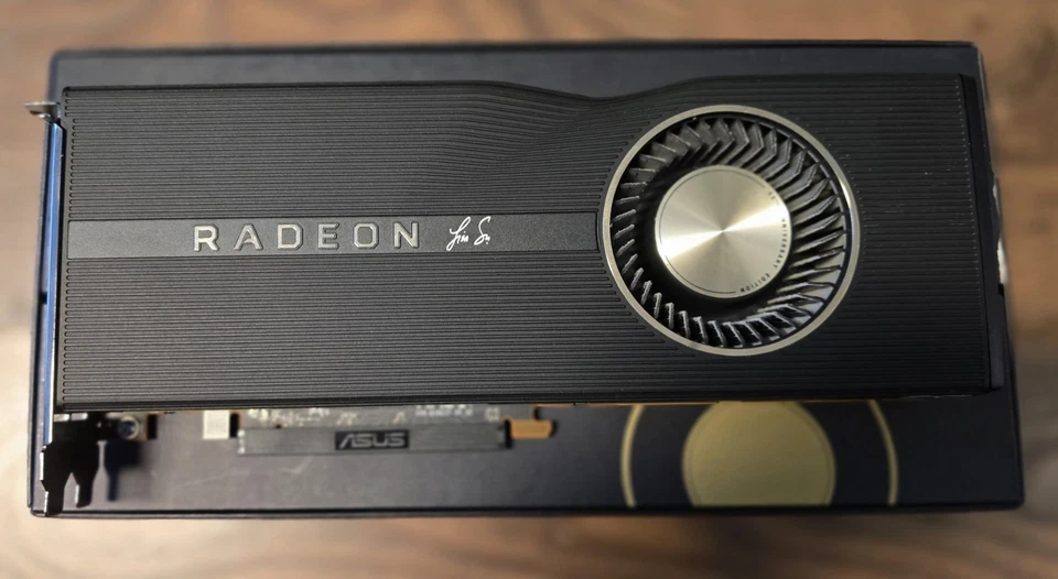 AMD Radeon RX 5700 XT 8GB 50th Anniversary Edition Grafikkarte - Bild 1 von 4
