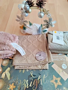 4 St. Kissenbezug Kissenhülle  + 4er- Tischplätzchen+ DEKO Weihnachten - Bild 1 von 16