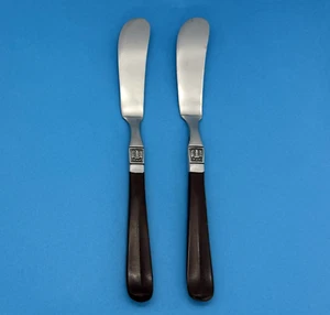 SET OF 2 EKCO ETERNA STAINLESS FLATWARE FAUX WOOD HANDLE EAGLE BUTTER SPREADERS - Picture 1 of 5
