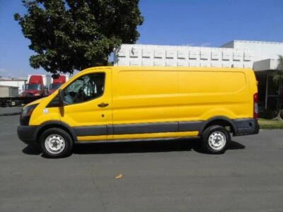 2016 Ford Transit 250 Cargo Van LowROOF LOW Mi chamada/texto 562--222--0445 - Imagem 1 de 4
