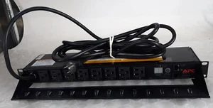 APC 7900 Switched Rack Power Distribution Panel w/ Ears *TESTED* - Afbeelding 1 van 5