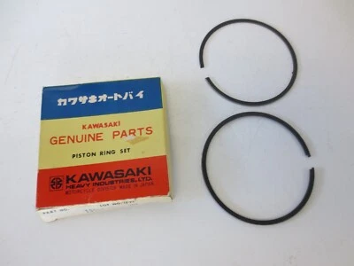 Nuevos anillos de pistón originales Kawasaki KX400 13008-057 STD Foto 1 de 2