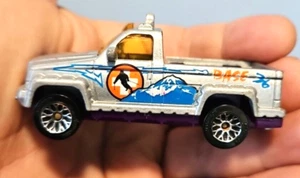 Matchbox Truck Ski Rescue Base 36 lose Diecast transportiert defekt entbeint Skifahrer - Bild 1 von 5