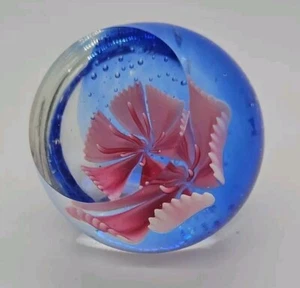 Art Glass Round Window controlled bubble Pink Flower & Blue paperweight 7cms - Picture 1 of 6