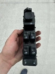 2003-2006 Silverado Sierra Tahoe Suburban DRIVER Window Switch Left OEM 15186208 - Picture 1 of 6