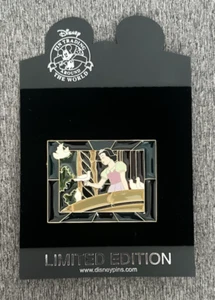DISNEY SHOPPING GLASMALEREI SCHNEEWITTCHEN LIMITED EDITION 250 SELTENE ANSTECKNADEL - Bild 1 von 6