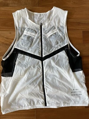 Men's Size Large L Nike Run Division Pinnacle Running Vest White DA1319-100 - Image 1 of 4