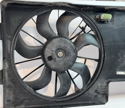 Ford Focus Fan Assembly 2008-2011 Electric Radiator Cooling Motor - Image 1 of 4