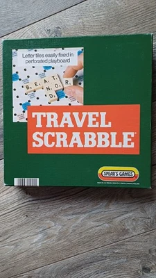 1990'S SPEAR'GAMES TRAVEL SCRABBLE WITH PERFORATED BOARD COMPLETE - Image 1 of 3