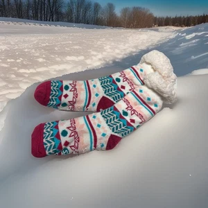 Pudus Cozy Holiday Winter Hausschuhe Socken Damen & Herren mit rutschfesten Greifern Faux - Bild 1 von 5