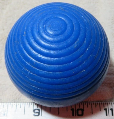 Vintage SPORTCRAFT  Croquet Ball GREEN Ribbed Hard Plastic Replacement Part - Image 1 of 3