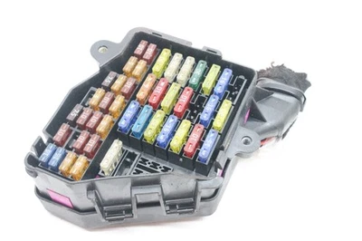 Modulo scatola fusibili AUDI TT Roadster 8N9 1.80 benzina 132kw 2002 33013544 - Immagine 1 di 4