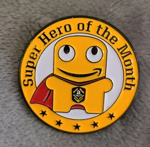 Neu Amazon Superheld des Monats Peccy Pin - Bild 1 von 2