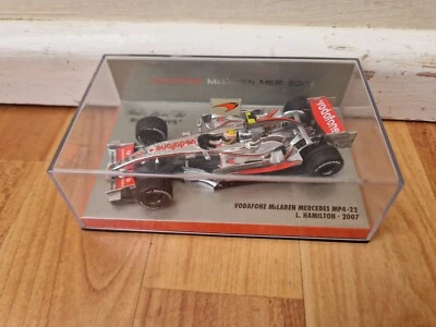 MINICHAMPS 1/43 Vodafone Mclaren Mercedes MP4/22 Lewis Hamilton 2007 F1 Auto - Immagine 1 di 3