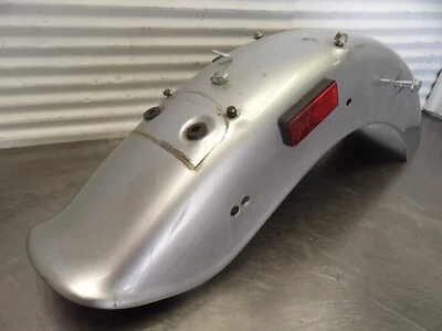 Para-lama traseiro 85-16 Honda Rebel CMX 250 prata 80100-KR3-680 - Imagem 1 de 4