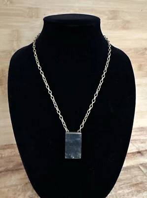 "Collar de cadena ovalada tono latón colgante rectángulo labradorita artesanal 21""" Foto 1 de 4