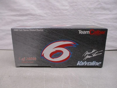 2000 Team Caliber Mark Martin Valvoline 1/24 - Image 1 of 3