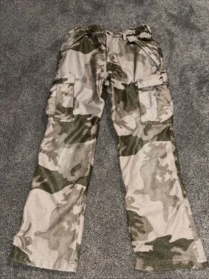 Cabelas Dry Plus Insulated Waterproof Pants Outfitter Camo Revolution Fleece S32 - Image 1 of 4
