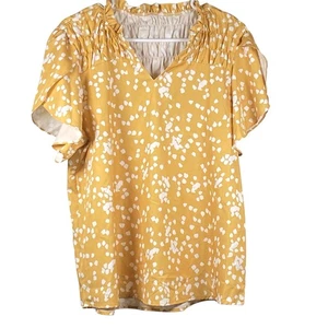 Women's Size Large Chiffon Blouse Yellow Floral Boho V Neck Pleated Cap Sleeve - Picture 1 of 6