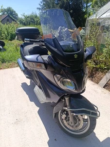 2013 Suzuki Burgman 650 executive scooter - Picture 1 of 7